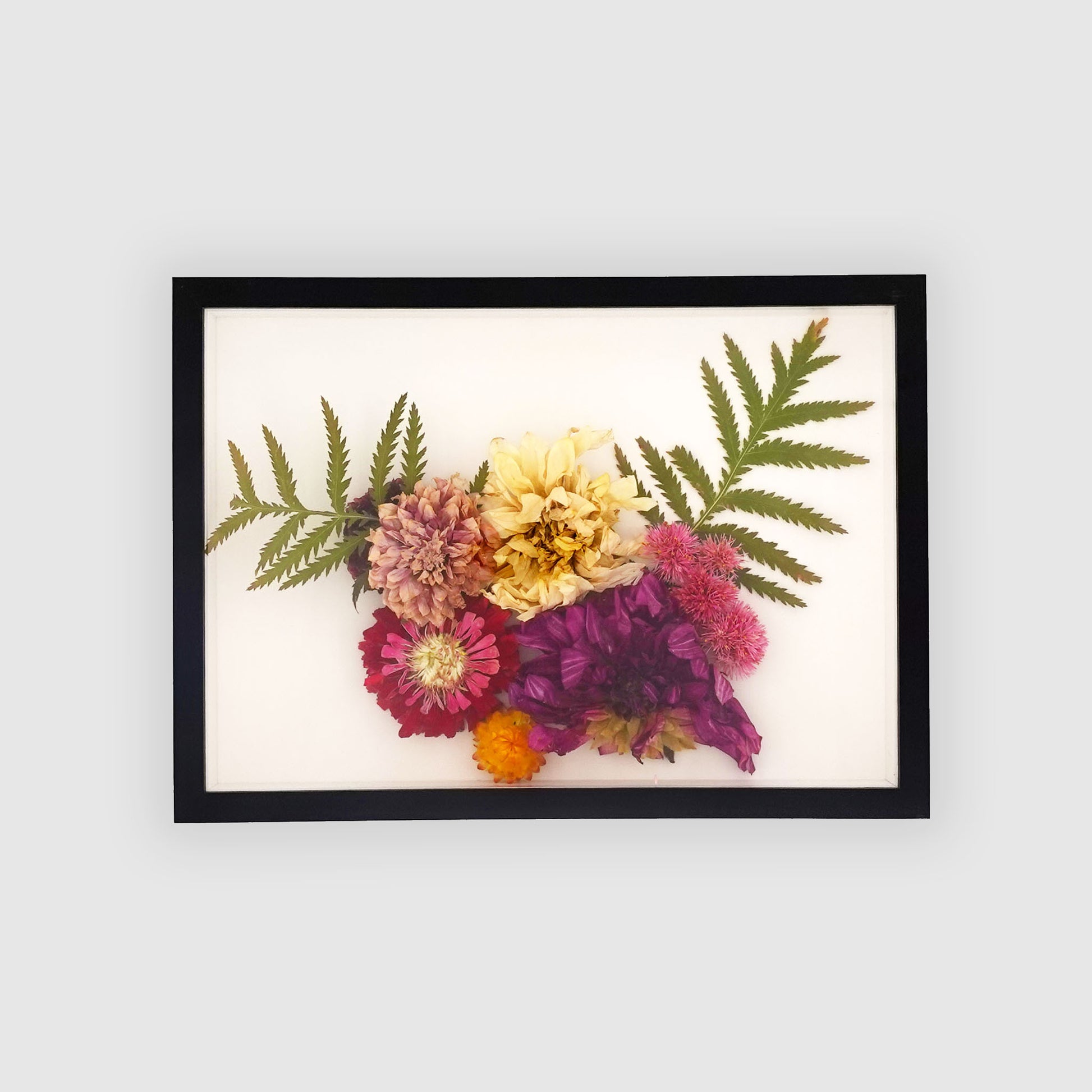 Dried Flower Bouquet Frame 001